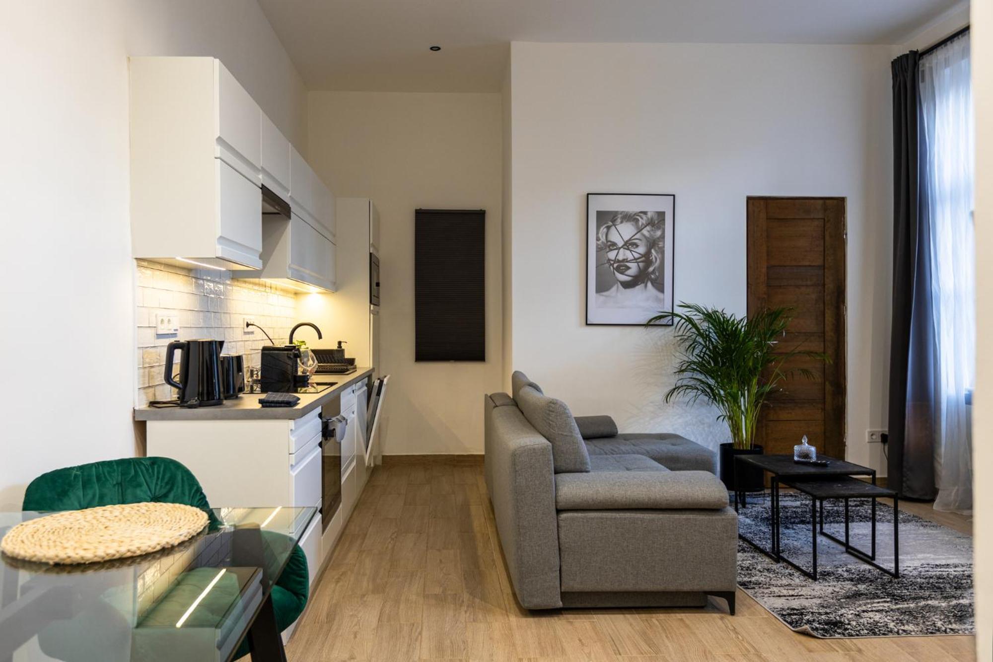 Apartamento Devai With Free Netflix Near The Westend City Center